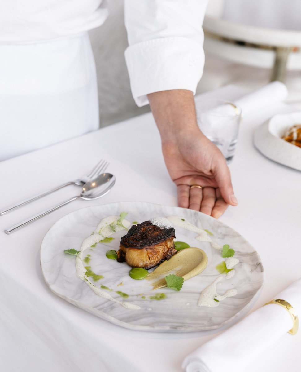 Flavors that linger long after the last bite. Enjoy an unforgettable culinary experience at Don Alfonso 1890.
Reservations at DonAlfonsoToronto.com

#donalfonso1890 #donalfonsotoronto #donalfonso #libertygroup #finedining #luxurydining #michelinstar #michelinchef #michelinguide
