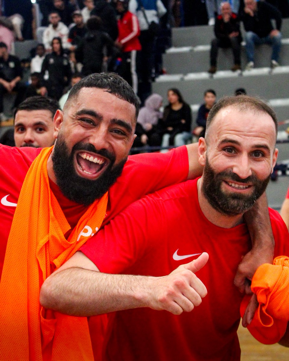 assaintpriest's tweet photo. ⏹️ Finale - Coupe du Rhône Futsal | ASSP -OL | 5-2 | ⏱️Fin du match
L’AS Saint-Priest remporte la Coupe du Rhône grâce à une seconde période épique, ponctuée par deux réalisations qui permettent à l'ASSP de gagner cette finale ! 😍
~ #Saison𝗔𝗦𝗦𝗣 | #CoupeDuRhône | #ASSPOL https://t.co/kex8oKpHrn