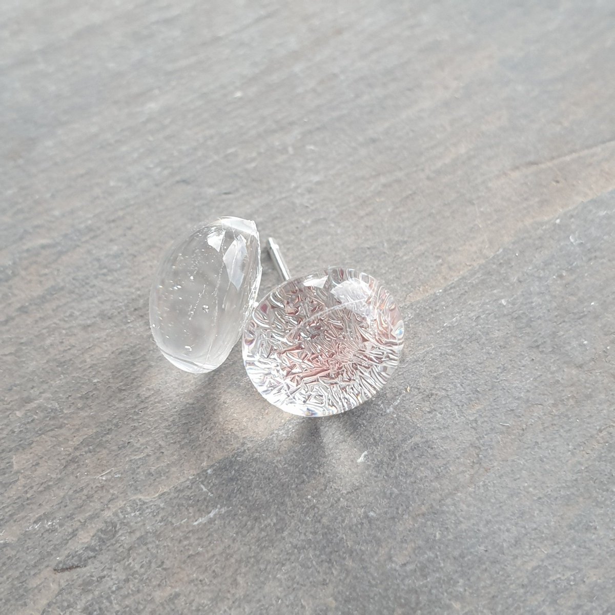 Amazing shimmering silver and pinks in these amazing handcrafted sterling silver and dichroic glass stud earrings. #giftideas #etsyuk #jewellery #handmade #etsy #shopindie buff.ly/46iuq6h