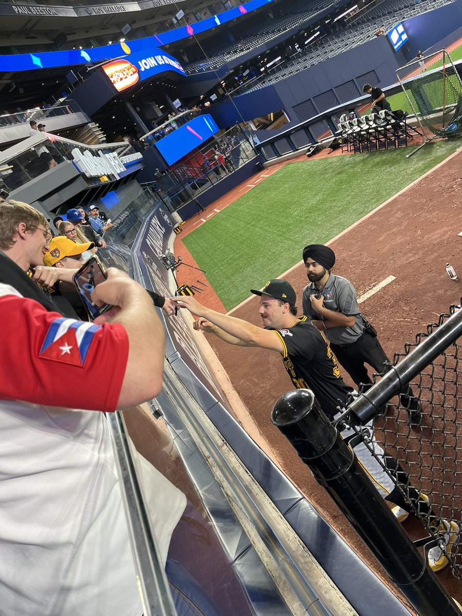 BurghToBayTyler's tweet photo. So @Paul_Skenes is a pretty cool dude https://t.co/AY9NeKM6nv