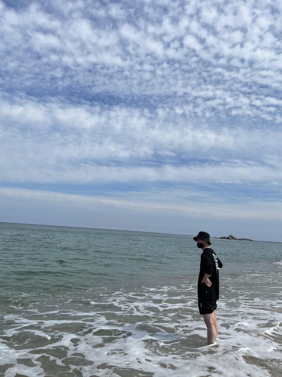 mugimobob's tweet photo. so boo is the one who took this photo 🥺
#MOONBIN #문빈
#SEUNGKWAN #승관 https://t.co/XvQFbSTsLE