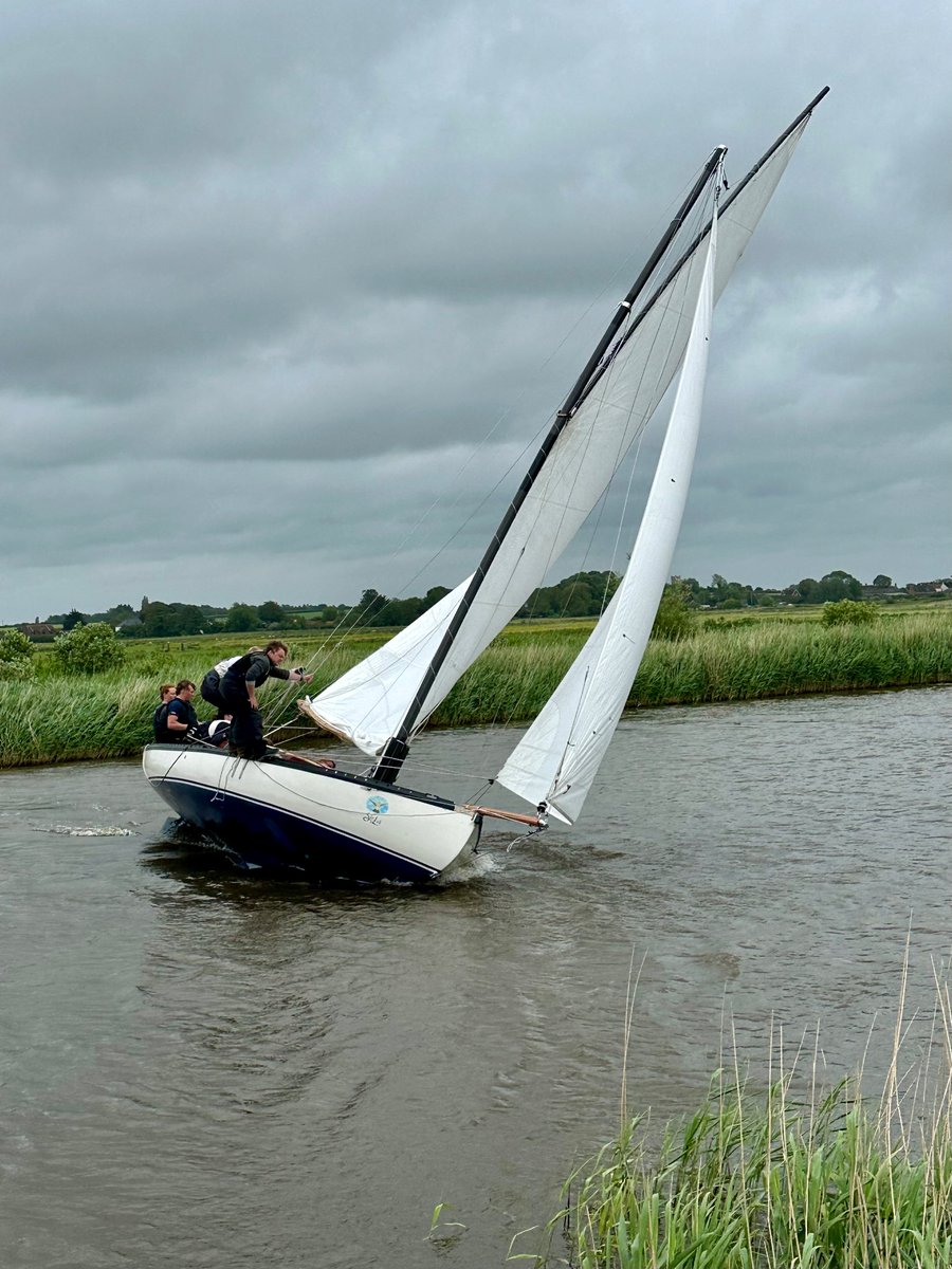 DEdleston's tweet photo. River Cruiser 419 ‘Skylark’ in the Three Rivers Race on the River Thurne yesterday  #3RR2024 https://t.co/WV3yIq8mbQ