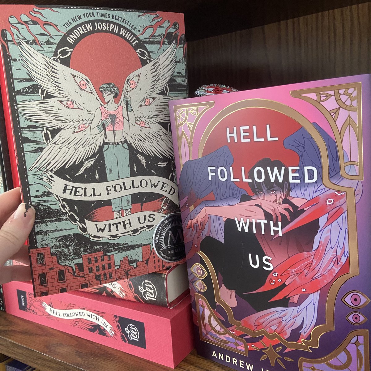 AJWhiteAuthor's tweet photo. in celebration of pride month and HELL FOLLOWED WITH US’s upcoming second birthday(!!), this is my annual reminder that the Graces—the unnatural rotting abominations in my queer/trans YA post-apocalyptic horror—are based directly on the necromorphs from the DEAD SPACE series! https://t.co/HWjwklxhR2