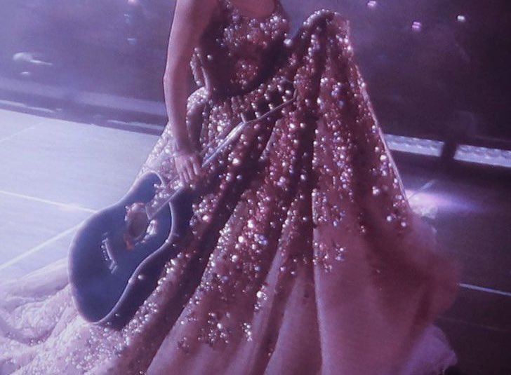 giftedswifted's tweet photo. This photo will forever be iconic https://t.co/x3J0lpDfld