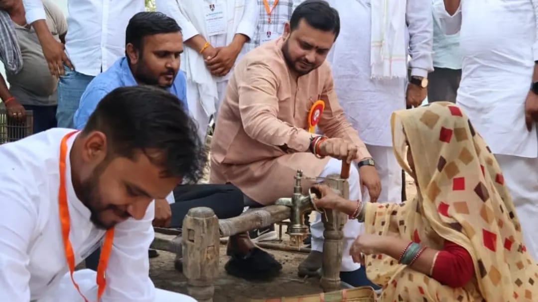 SFDIndiaOrg's tweet photo. विकासार्थ विद्यार्थी कानपुर प्रांत सामाजिक अनुभूति की एक दिवसीय कार्यशाला  सम्पन्न हुई जिसमें प्रमुख रूप से  विकासार्थ विद्यार्थी अखिल भारतीय प्रमुख श्री राहुल गौड़, प्रांत संगठन मंत्री श्री अंशुल विद्यार्थी प्रांत मंत्री शिवा राजेबुंदेला  प्रमुख रूप से उपस्थित रहे । https://t.co/y42lwzDMkL
