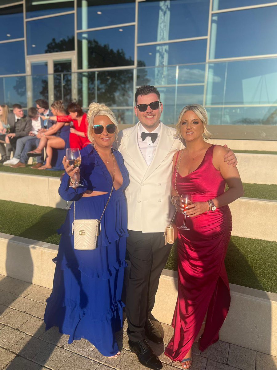 M1ss_McC's tweet photo. Beautiful day celebrating Chris and Gary ♥️ #McGuireQuinnWedding https://t.co/mh6Rf4ZO9S