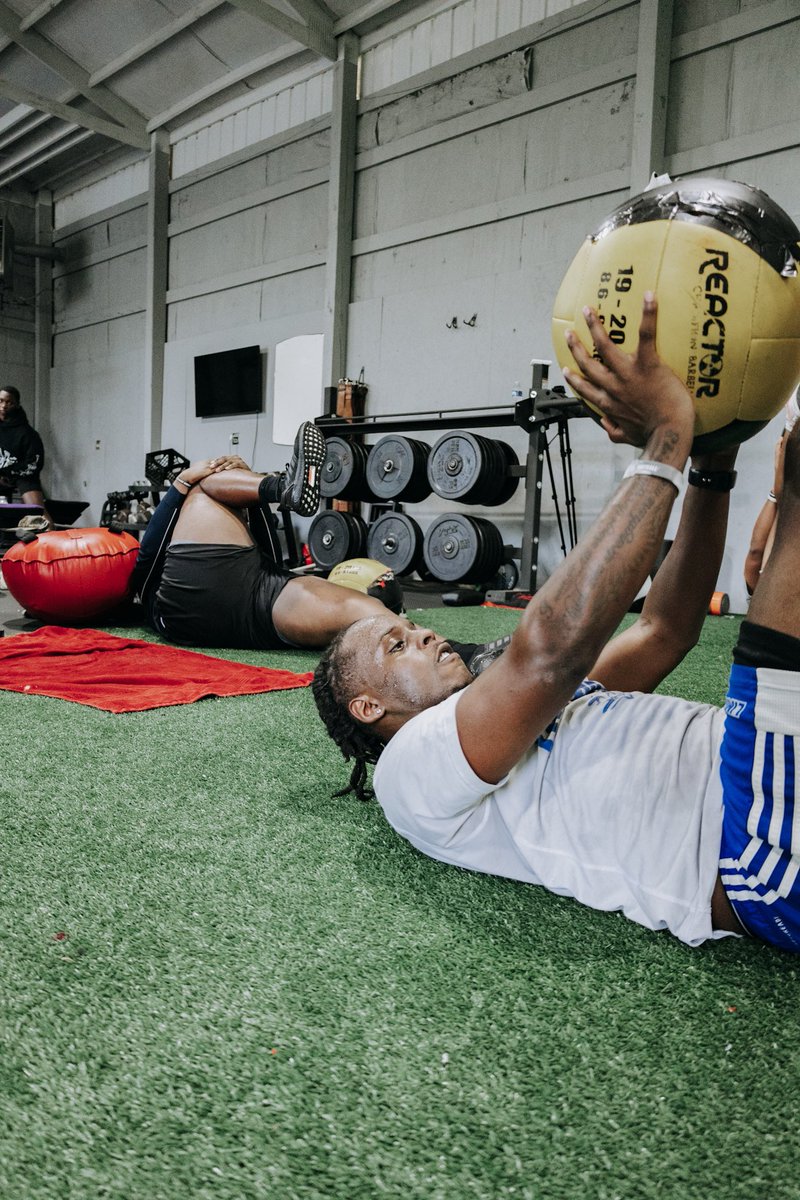 💲💲#needmines 

 <a href="/train0187/">TRAINBUILT PERFORMANCE</a> <a href="/LevelUpDBs/">Level Up DBs</a> @CLARKLUDC <a href="/cotcheryfoundat/">Jerricho Cotchery</a>