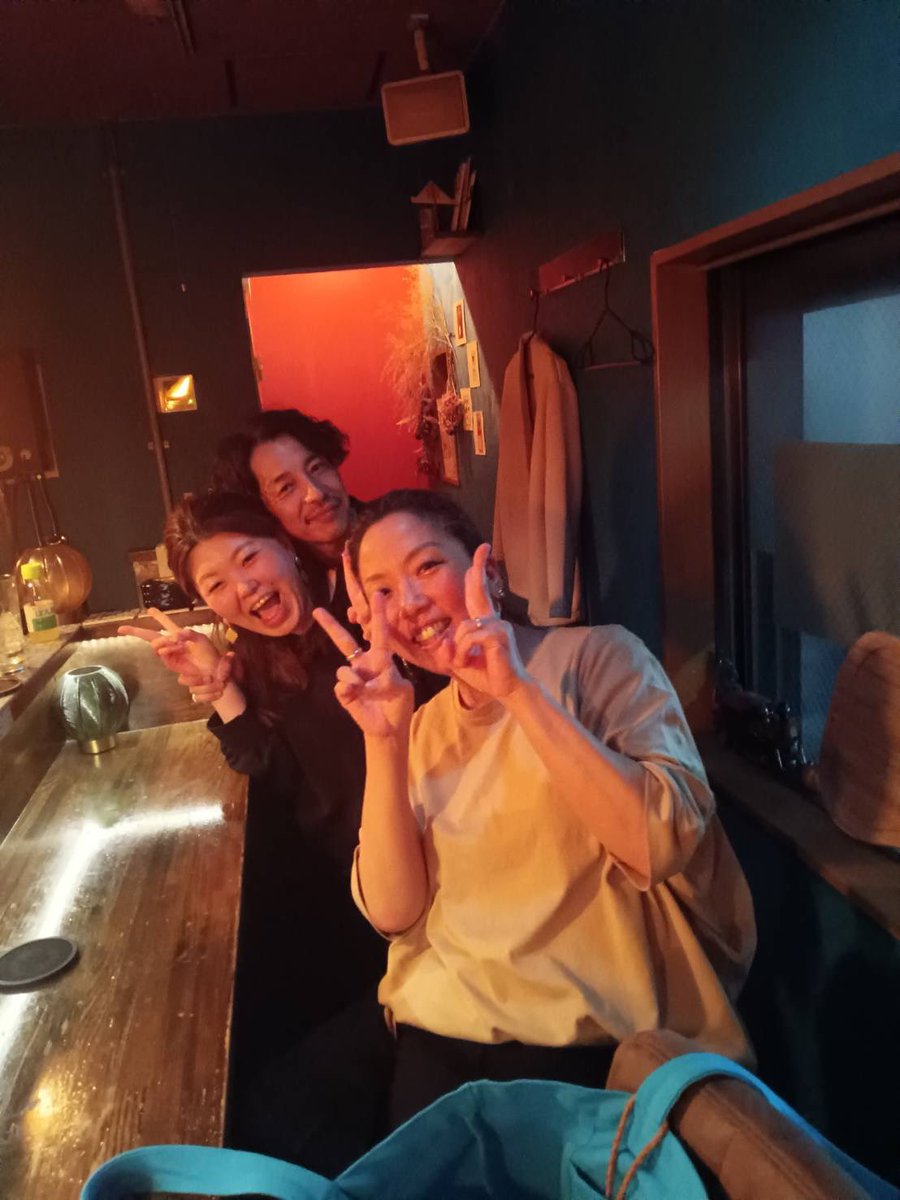 BAR_NOSU_2012's tweet photo. 【NOSU Last week２日目］
昨夜もたくさんのご来店ありがとうございました♪
久しぶりの方々同士が再会して
「懐かしー！！久しぶりー！」と盛り上がる場面も、マスターとして感動しております（笑）
残り数日の営業ですが、ご都合良い方、1杯でもお立ち寄りください！ https://t.co/z7RzL87j37