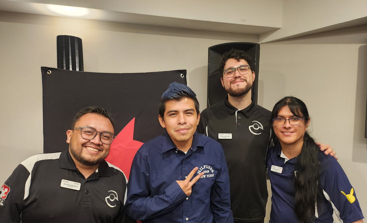 OmarChM10's tweet photo. Gente Bonita:
El camino del Profesor Pokémon involucra una mejora continua y este tipo de eventos significan un aprendizaje increíble. ¡Muchas gracias a @BlackRose8083 , @IvesRountree y a todos los Profesores por compartirnos su conocimiento!
#ProfessorConference
#PokemonGO https://t.co/TGyEDM9b00