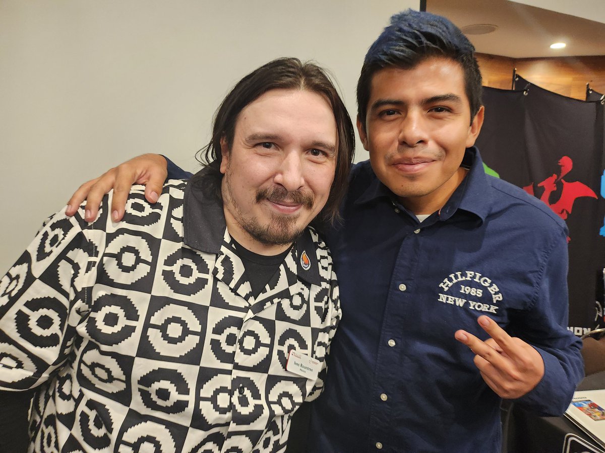 OmarChM10's tweet photo. Gente Bonita:
El camino del Profesor Pokémon involucra una mejora continua y este tipo de eventos significan un aprendizaje increíble. ¡Muchas gracias a @BlackRose8083 , @IvesRountree y a todos los Profesores por compartirnos su conocimiento!
#ProfessorConference
#PokemonGO https://t.co/TGyEDM9b00