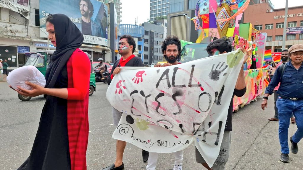 EmDeeS11's tweet photo. Celebrating Freedom #PrideParade organised by Generation Pride, held yesterday (01 June), in Colombo.
#Repeal365
#LoveIsLoveIsLove
#KillThePatriarchy
#EyesOnRafah
#FreePalestine
#FreedomForAll https://t.co/3pyK6D5Ebs