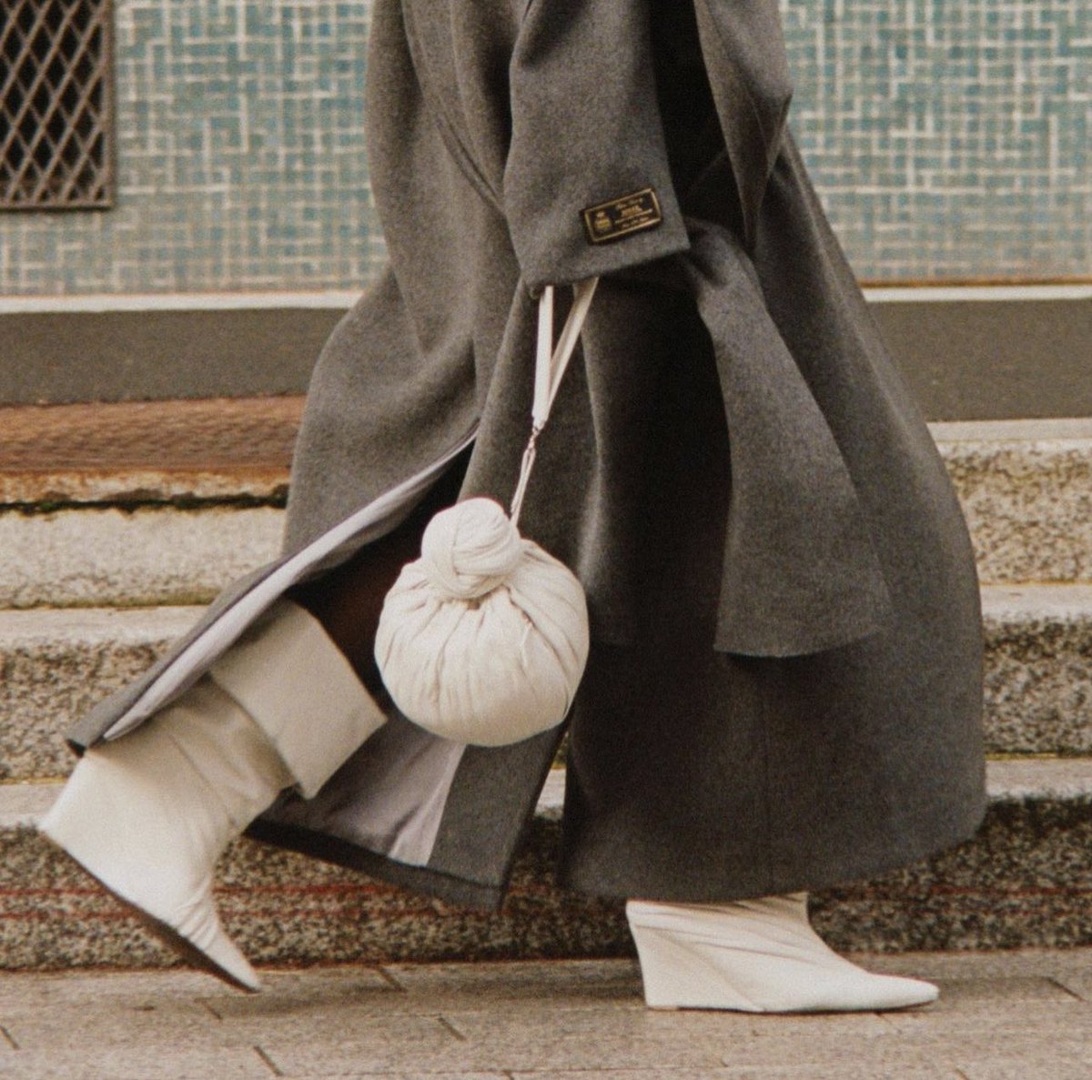 BOTTEGAHOENETA's tweet photo. burrata inspired bag by vautrait https://t.co/uGZ5x6pYkB