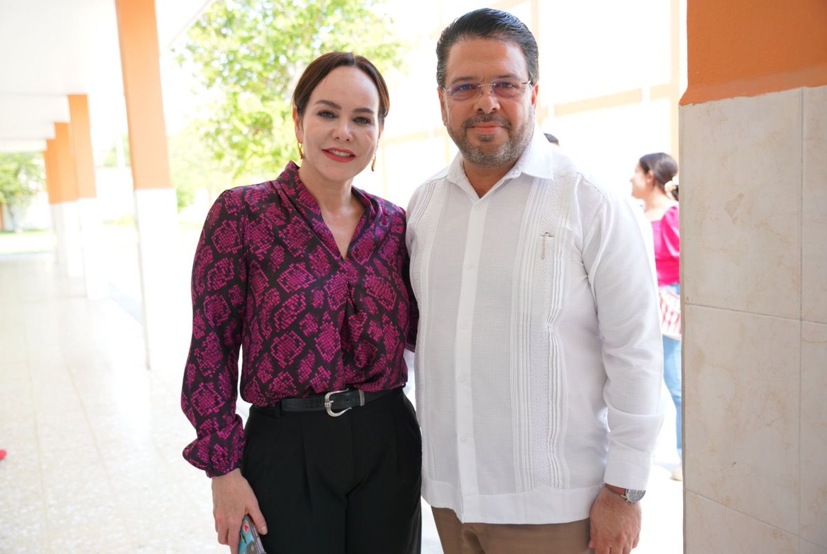 Carmenliliacrv's tweet photo. Ejercimos nuestro derecho y deber como ciudadanos y salimos a votar. ✅

Familia, los invito a hacer lo mismo.🙌🏻 Acudan a sus casillas y hagan valer su decisión. 🗳️ https://t.co/aOJ1NX7cKc