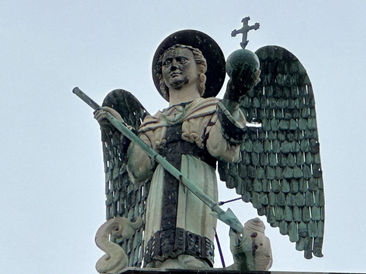 More incredible architecture in Lucca.