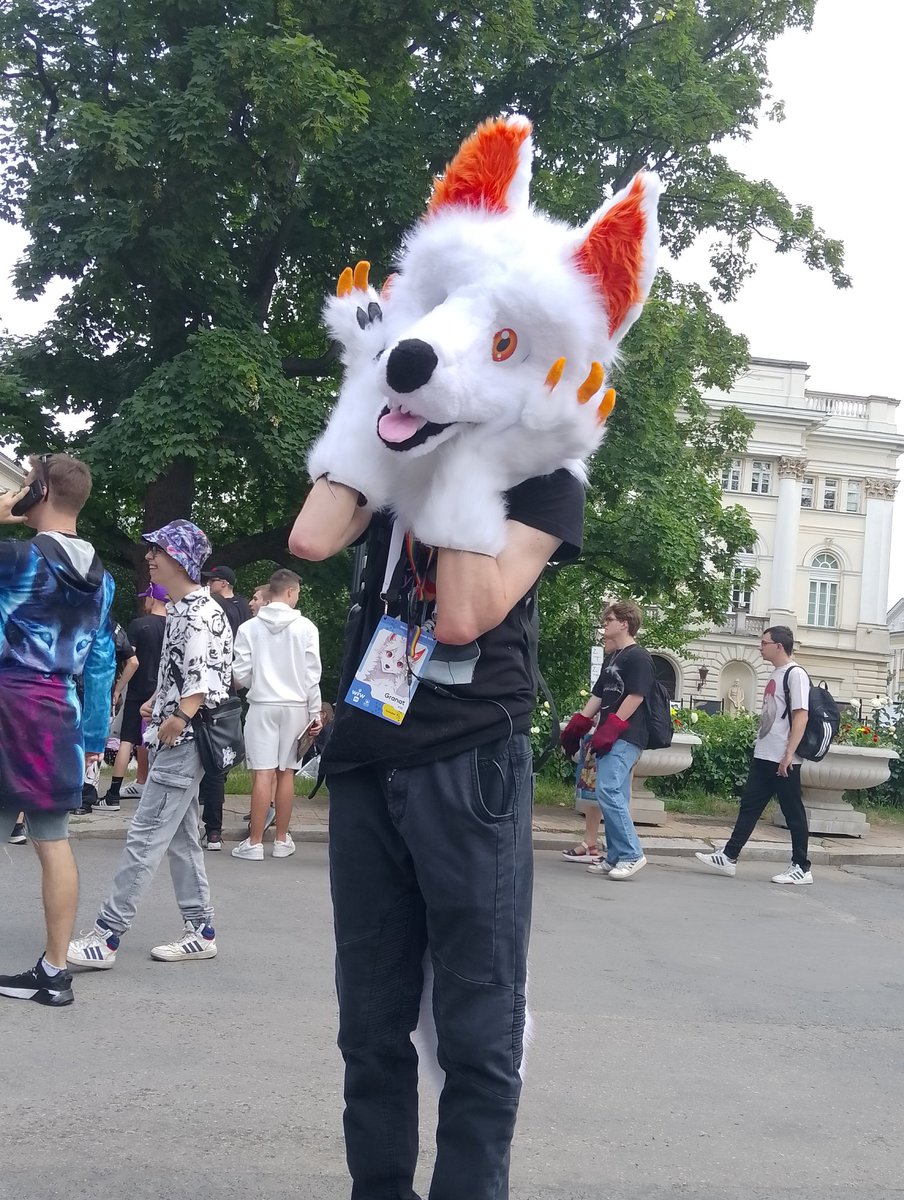 granat155's tweet photo. My first Fursuit 😊 in 2024
My first Fursuitwalk🐺 in Warsaw in 2024
#wfw 
#wfw24
#fursuit 
#furry https://t.co/XWiqgX2AyI
