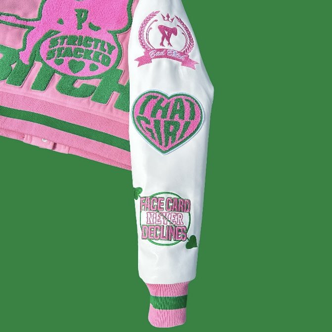 AyooJayJordan's tweet photo. My next drop for the BAD B*TCHES 🥰
Pretty &amp; Paid Crop Varsity dropping July 12th

Join our sms VIP Club on my site to be notified via text when it drops ⬇️
https://t.co/1XTWEnVVlg https://t.co/6p7UjhaxmP