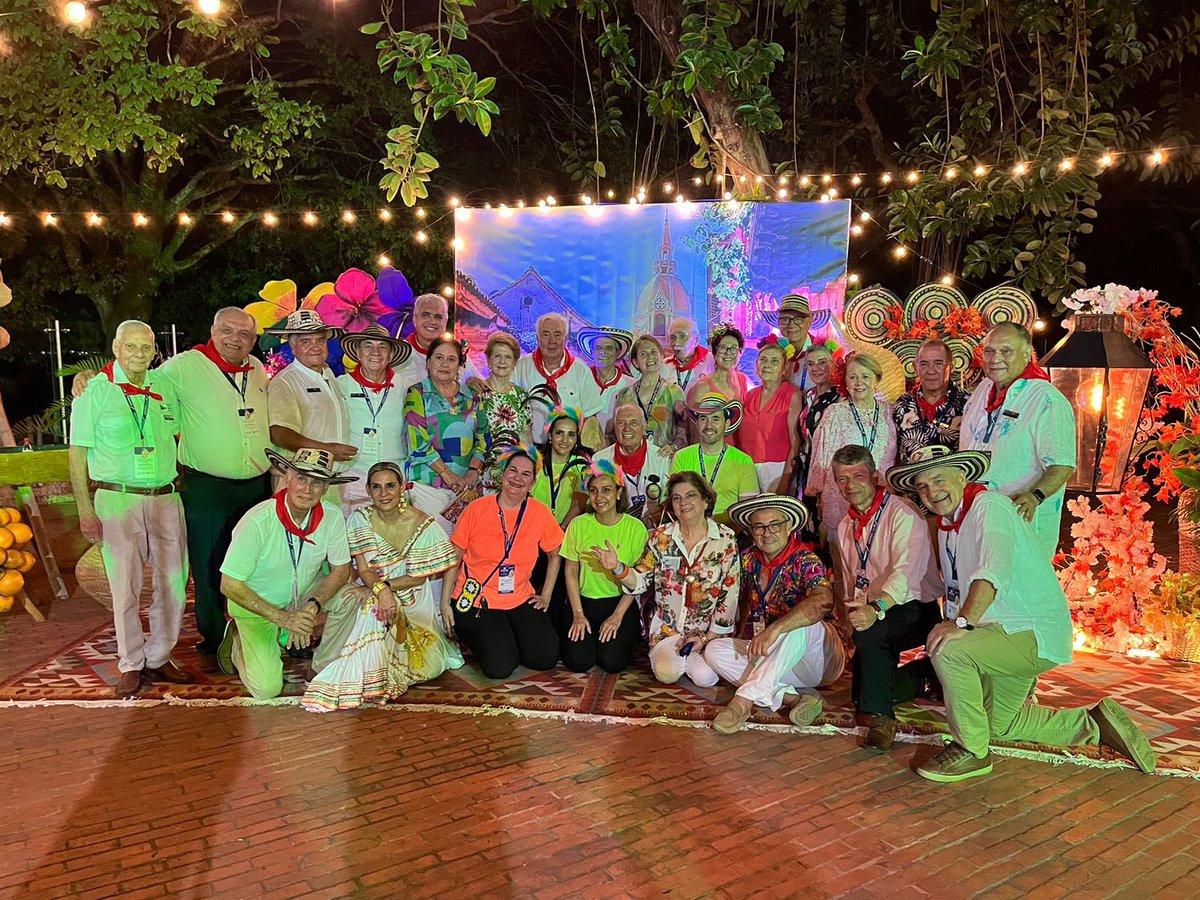 RotaryClubCTG's tweet photo. Avanza la conferencia del @Rotarydis4271 en #Cartagena https://t.co/wwJ4DmlmYN