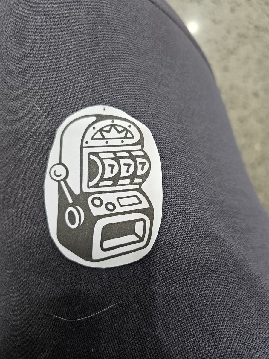 kBowzie // tweet media