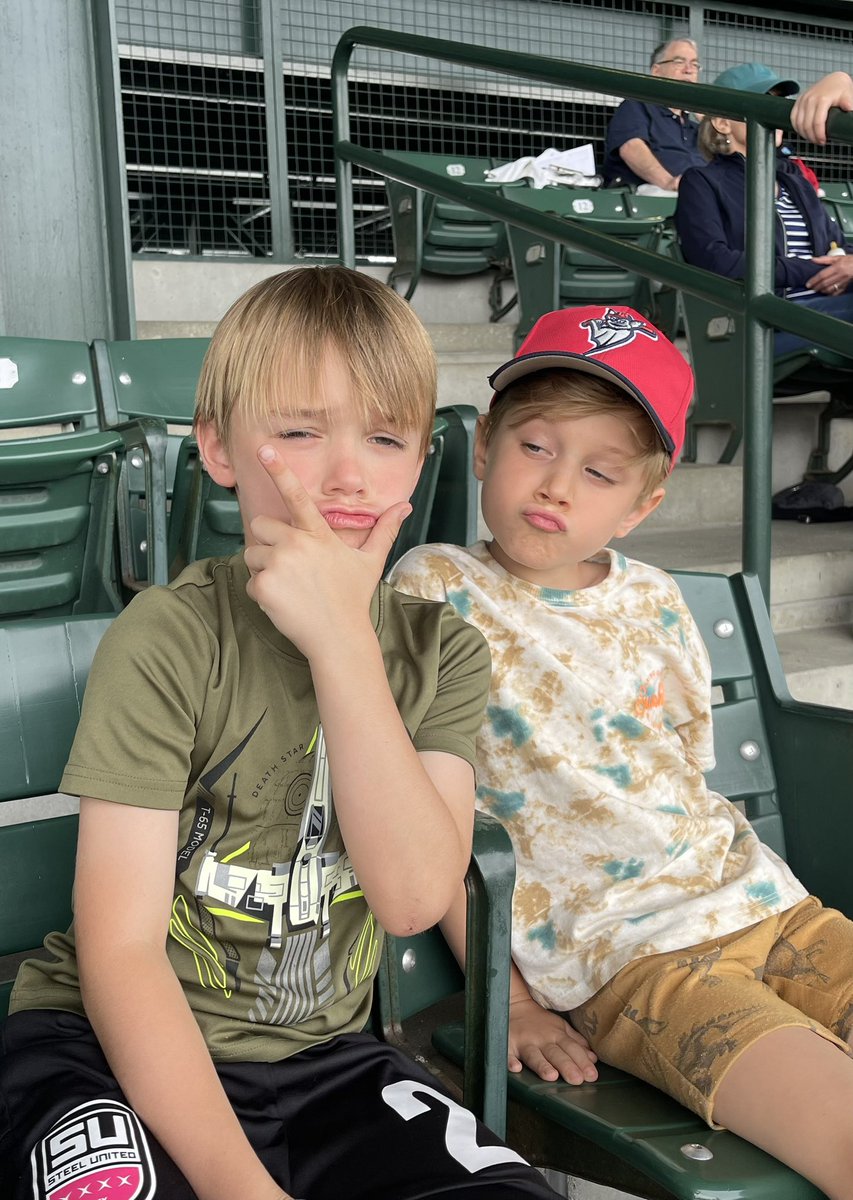 khyjeezy's tweet photo. @RocRedWings https://t.co/R7VOf2n8yD