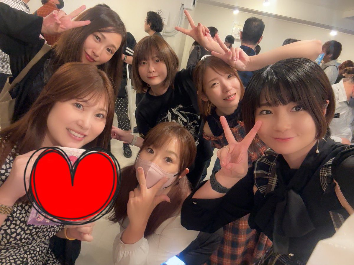 P20お渡し会🍓✨️ #P20企画 
完全に同窓会だった〜😂🙏
来てくれた皆さんありがとうございました！

沢山写真撮ったので、ペタペタ貼っていきます😚まずは安定の家庭的メンバー✌️🧡
(あやめ/とら/はる/くりむ/すあま/ひい🍒)
(画像スタンプ押して呟き直し😌🙏)