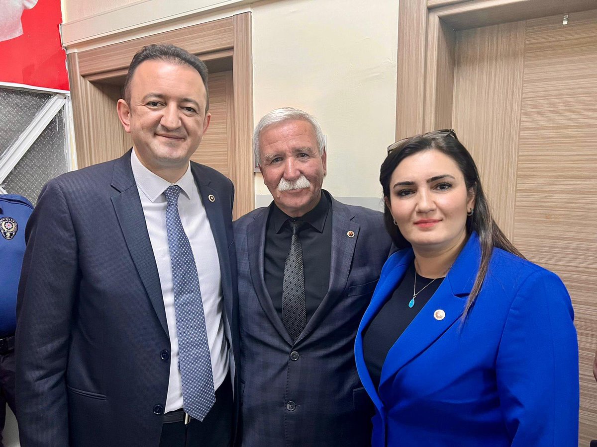 bektasbaris's tweet image. Kayseri Pınarbaşı’nda resmi olmayan sonuçlara göre 289 farkla seçimi tekrar kazandık; Deniz Yağan gecikmeli de olsa Pınarbaşı Belediye Başkanı oldu! @SEVDAERDAN #Pınarbaşı