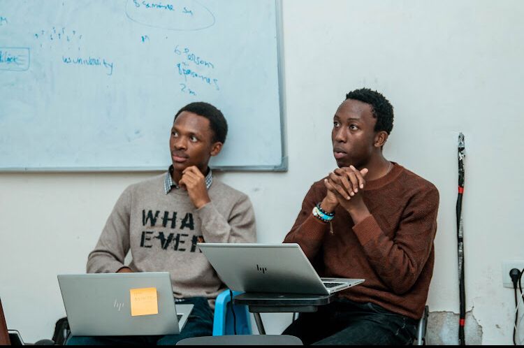 nguvutech01's tweet photo. ✨ #PurchasingTheGoal

Un nouveau Mois, une nouvelle Semaine, un nouveau challenge...
Des méthodes seront changées, des stratégies performées, des plans seront refaits mais la Vision reste la même !

Pour des services de conception technique notre équipe est prête à vous servir. https://t.co/Z1JR5ZiZVJ