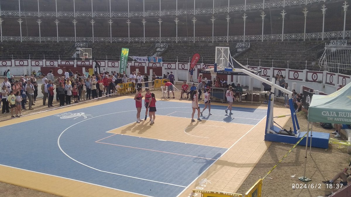 FBPA_asturias's tweet photo. 💠 TOUR 3X3 FBPA 2024 // ETAPA GIJÓN // ¡"TODO AL NEGRO, CAMPEONAS DE ESTA ETAPA DE GIJÓN YTRAS SUPERAR A "A POR LOS MILQUI" ¡Eli, Ali y Marta, primeras líderes del #TOUR3X3FBPA2024 🏀🏀🏀  @CRASTURIAS @sonifon_djs @ShotTripl3 https://t.co/a76cq9p2OZ