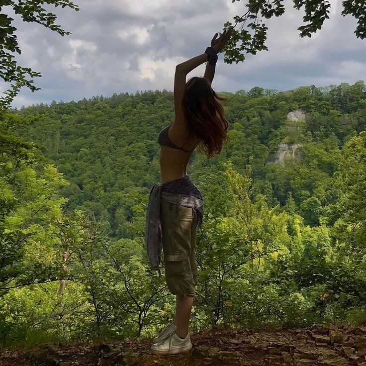 ℒ𝓊𝓃𝒶 (@cuarzov3rde) on Twitter photo 