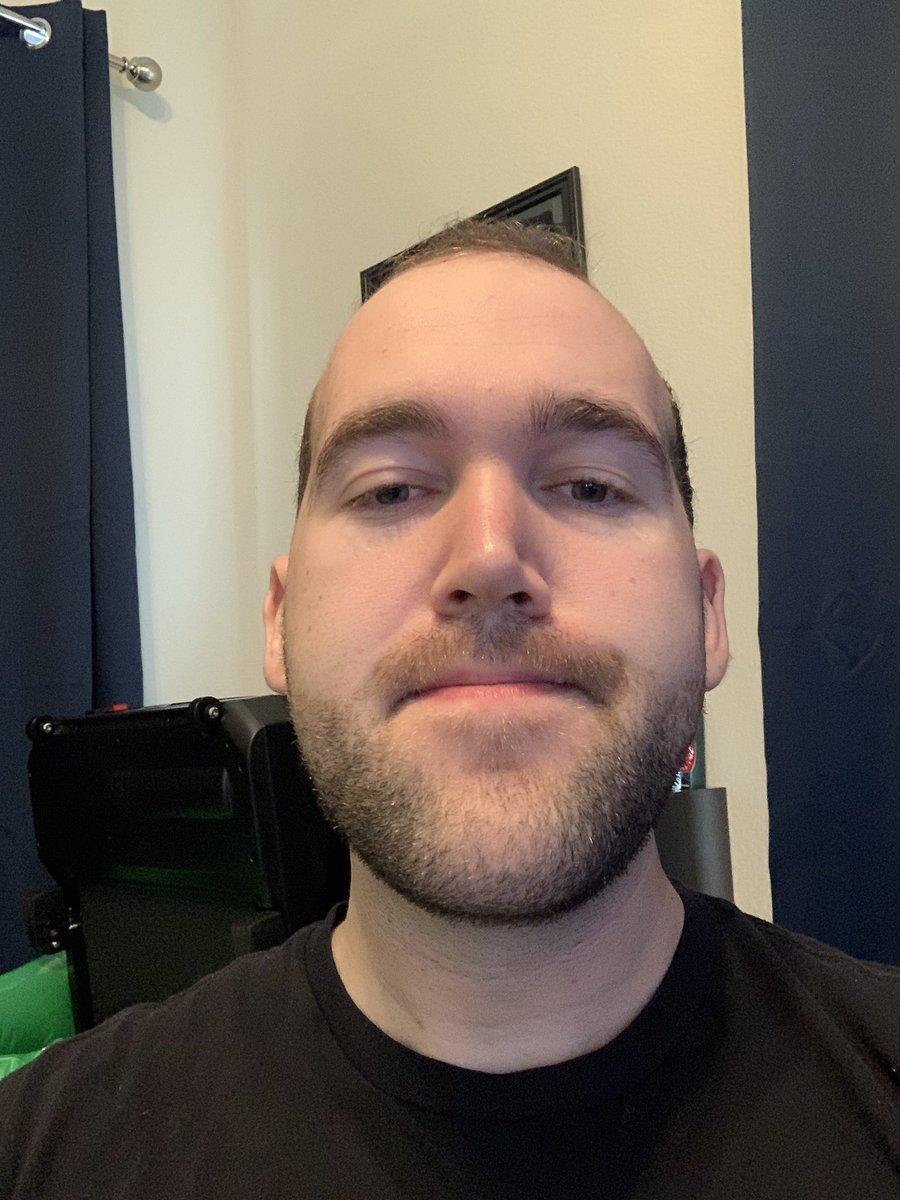 evanf1997 tweet media