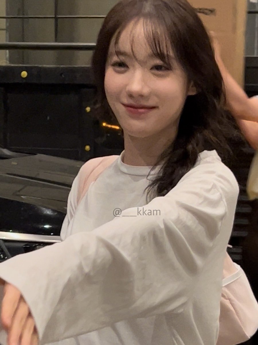 깜 tweet media