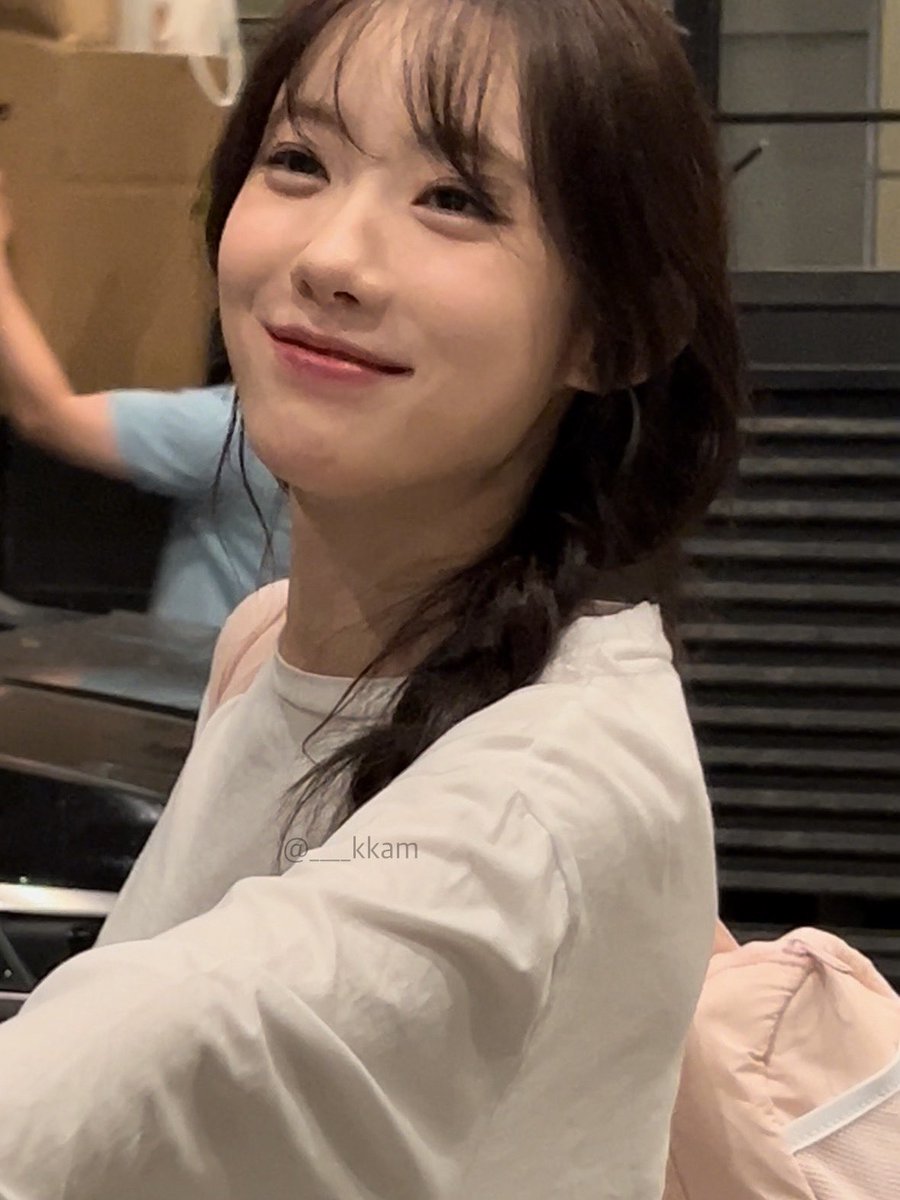 깜 tweet media