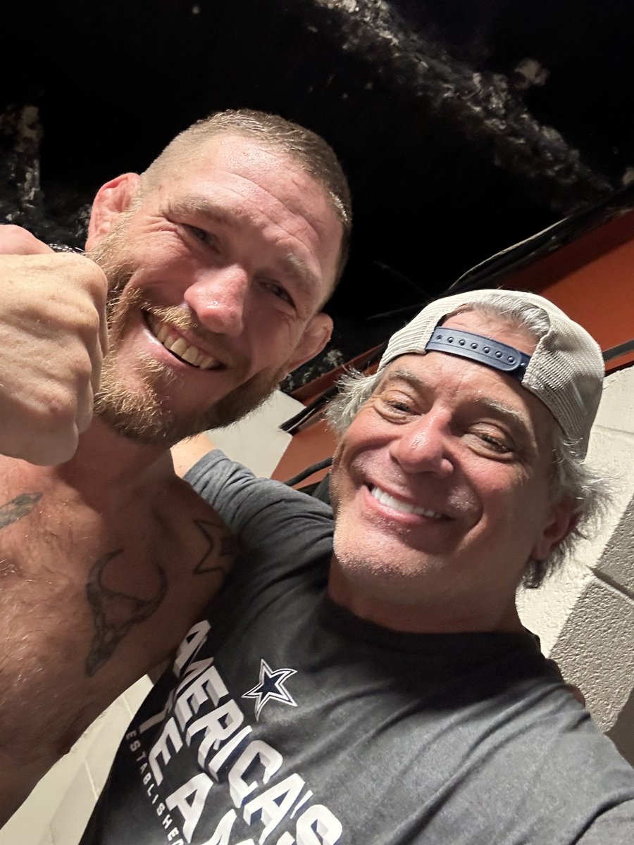 realscottyriggs's tweet photo. very cool sharing locker room and squared circle with such talented wrestlers @DBSmithjr @FilthyTomLawlor and the 2 faces of @suzuki_D_minoru ..thanks @MLW #BattleRiotVI https://t.co/JZWvAacIcb