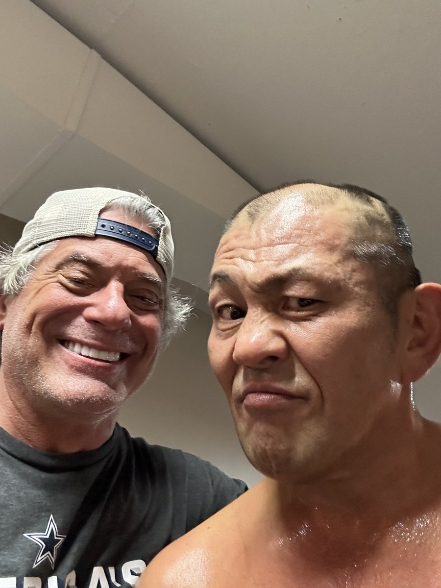 realscottyriggs's tweet photo. very cool sharing locker room and squared circle with such talented wrestlers @DBSmithjr @FilthyTomLawlor and the 2 faces of @suzuki_D_minoru ..thanks @MLW #BattleRiotVI https://t.co/JZWvAacIcb