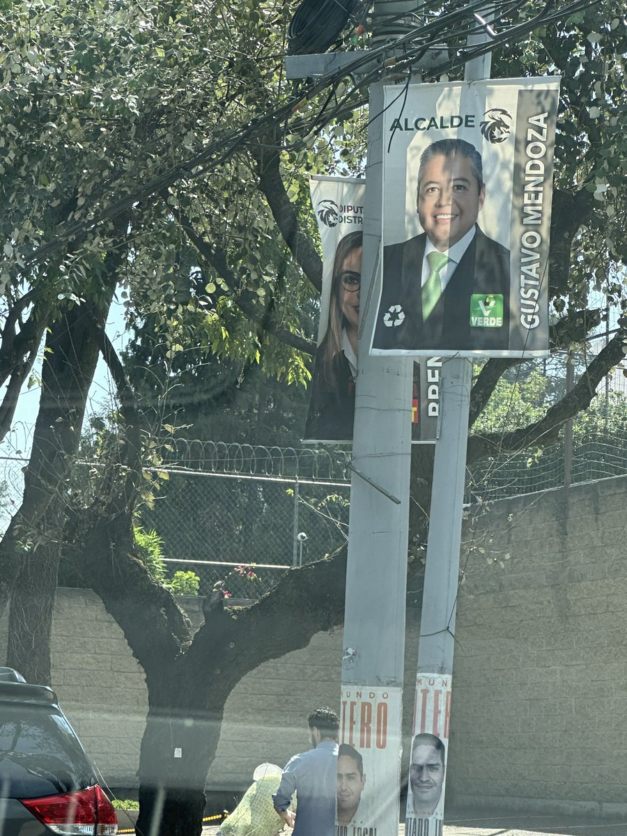 espabetina35's tweet photo. Plenas elecciones y en las calles propaganda de @brendaruiza @gustavomendoza7 

¿A qué hora la multa para @PartidoMorenaMx y @partidoverdemex ?

@INEMexico https://t.co/lTDmnaXLMp