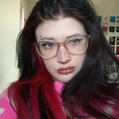 lipstckonglass's tweet photo. #NewProfilePic 
changed my hair and never looked more cunty https://t.co/mivUebhSTL
