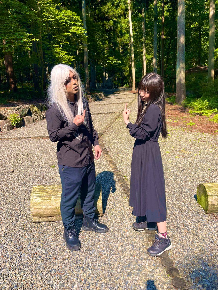 Akari_BlueRose's tweet photo. 🐟みんなおひさしブリハマチ🐟
先日同じレーベルDEATH CHORD RECORDS所属のネット発ビジュアル系バンドabort. の新曲MVに出演…ｱｰﾝﾄﾞ別名義で監督と撮影をしてきたった∑q|ﾟДﾟ|p ﾜｵｫ
今までリモートでしか話したことなかったボーカルのAtsushiさん(@AtsushiAbort )とついにご対面したよ🥳🎉 https://t.co/oOVoAKlrOd