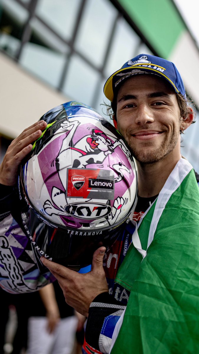 Davide Bertozzi (@davidebertozzi) on Twitter photo Se qualcuno nutrisse ancora dei dubbi su <a href="/Bestia23/">Enea Bastianini</a>, beh, si guardi la gara del Mugello. #EneaBastianini #ItalianGP Se qualcuno nutrisse ancora dei dubbi su <a href="/Bestia23/">Enea Bastianini</a>, beh, si guardi la gara del Mugello. #EneaBastianini #ItalianGP