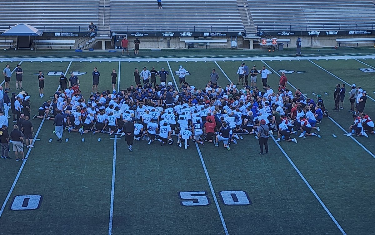 Thank you @USUFootball for putting on a great camp yesterday. We competed all day and everyone got a little better. @JakeSpenceUSU @DjTialavea_86 @Patterson_spenc @CoachHaydenMace @marcanderson_ @CoachCole828 @coachvaa @Drew_Cronic