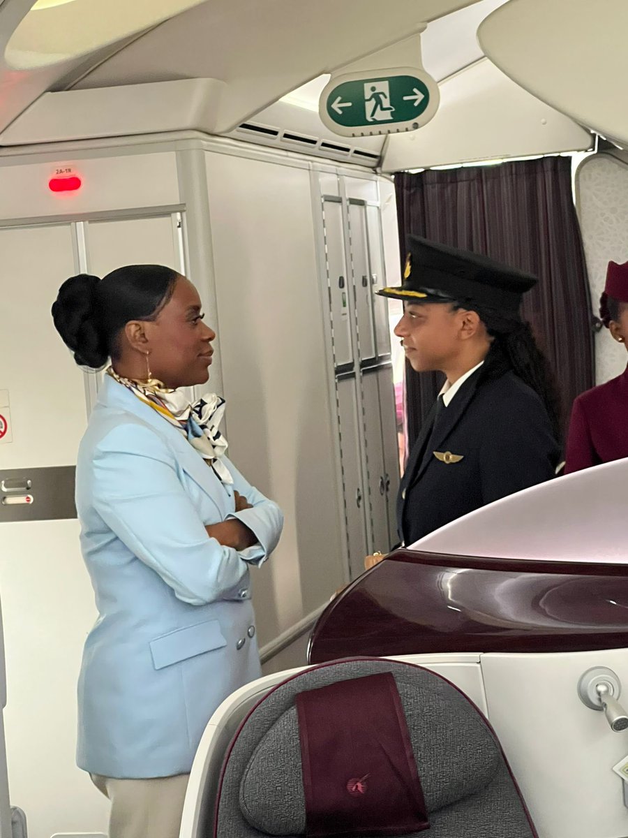 Amb. Valérie Kabeya (@valeriekabeya) on Twitter photo Ce moment unique met en exergue la place que la femme a dans la société congolaise. Ce fut un honneur d’être entourée de femmes exceptionnelles qui brillent chacune dans leur domaine et exudent l’excellence.
Merci encore mesdames.
<a href="/lusakuenoc/">Christian LUSAKUENO</a> <a href="/TopCongo/">TOP CONGO FM</a> <a href="/theflyness19/">Vanessa Umba</a>
#Pourlecongo Ce moment unique met en exergue la place que la femme a dans la société congolaise. Ce fut un honneur d’être entourée de femmes exceptionnelles qui brillent chacune dans leur domaine et exudent l’excellence.
Merci encore mesdames.
<a href="/lusakuenoc/">Christian LUSAKUENO</a> <a href="/TopCongo/">TOP CONGO FM</a> <a href="/theflyness19/">Vanessa Umba</a>
#Pourlecongo