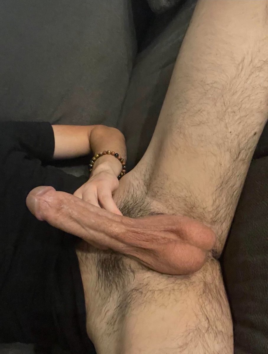 DailyPassion222's tweet photo. @ms_angelmariee I know those pretty soft hands would look good around it 😍 https://t.co/Up3w1gr2U0