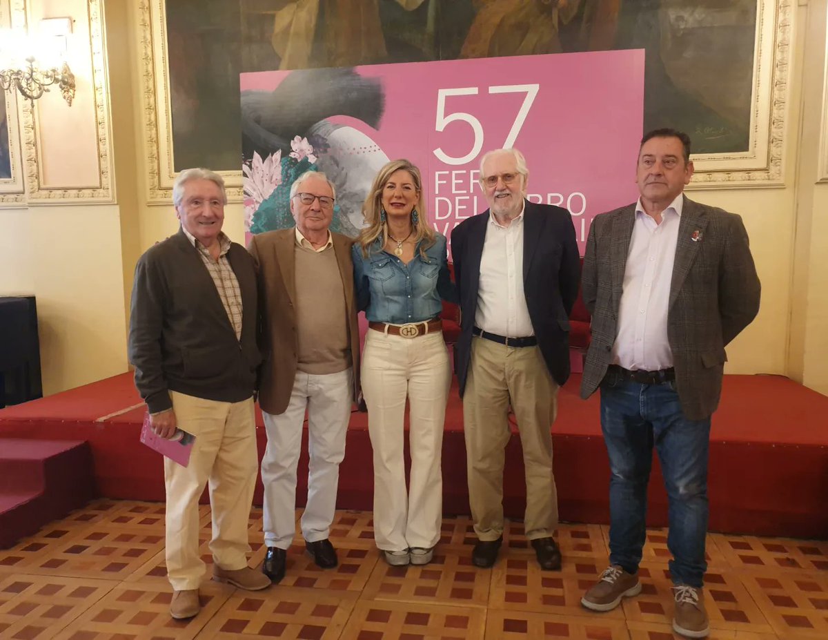 Libros K (@k_libros) on Twitter photo 57 <a href="/FerialibroVLL/">FeriaLibroVLL</a> presentación y firma del libro "Jesús Redondo y el cómic se hizo Arte" gracias "maestro" buen día 57 <a href="/FerialibroVLL/">FeriaLibroVLL</a> presentación y firma del libro "Jesús Redondo y el cómic se hizo Arte" gracias "maestro" buen día