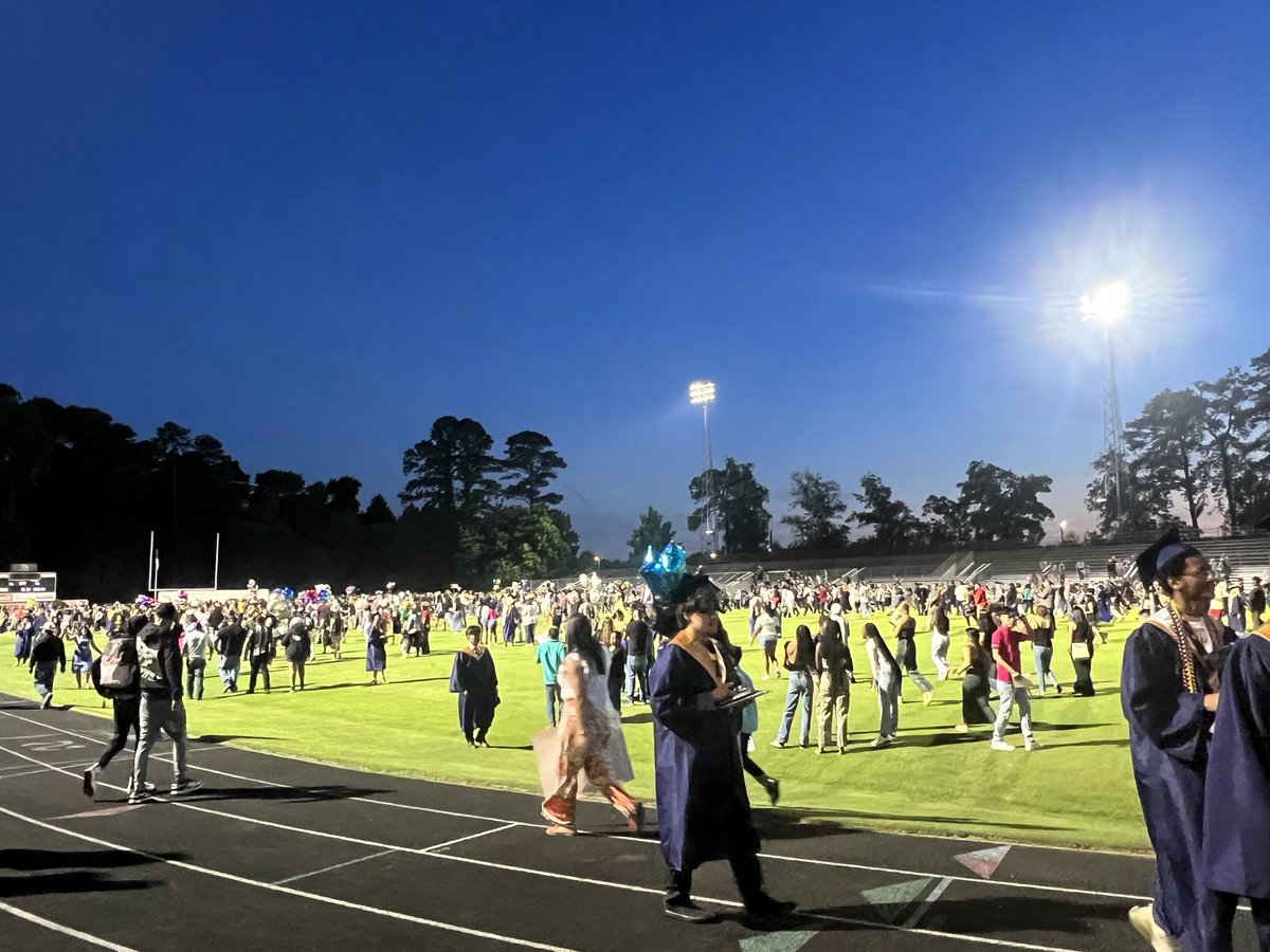 Dr. Lisa Duffey tweet media