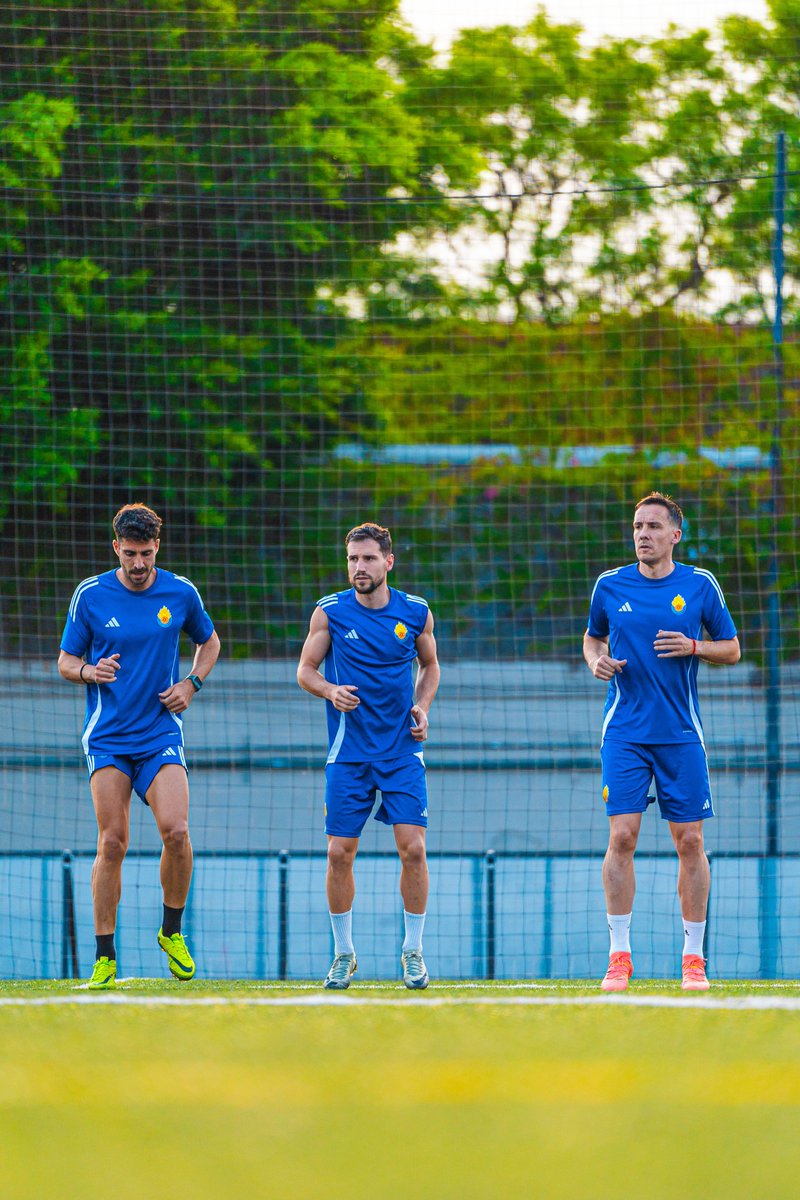 AlvaroBenitoSag's tweet photo. Recovery Completed: @Saiyans_FC_ are ready!! 💪🏼👊🏼🐉🔥🧡💙
📺 15:00 🇲🇽 | 23:00 🇪🇸
Vs @PIO_FC
#LaFuerzaEstaEnElGrupo #AhUh https://t.co/wLQeIn4Aaw