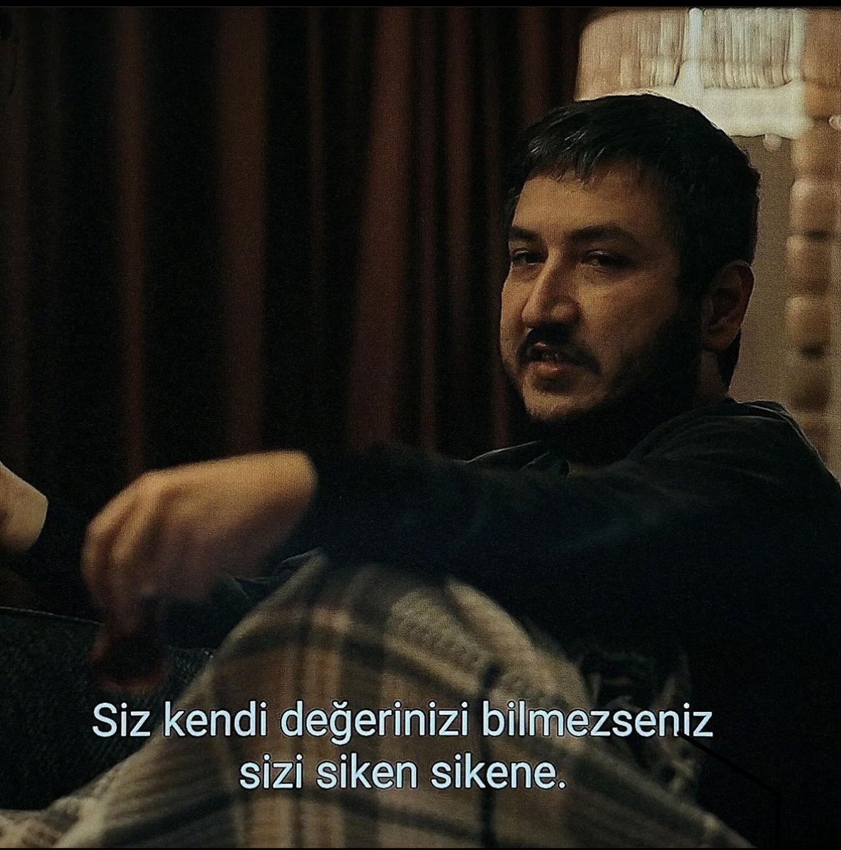 CryptoWolfManTR's tweet photo. “Siz kendi değerinizi bilmezseniz sizi siken sikene..”

(GİBİ) https://t.co/ePPrhelDUn