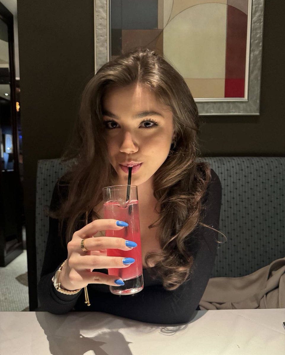 felt like posting myself so here you go <3