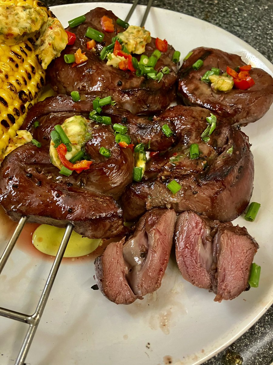 tantrictrevbbq's tweet photo. Venison heart Skewers. Marinaded last night in tamarind and chipotle. Served up with cowboy butter and sweet corn. Sprinkled with Chives and chilli. Took less the 15 mins on the mini Kamado. Robert Hawker Venison #venison #venisonskewer #minikamado #cowboybutter https://t.co/whHSKe1OrO