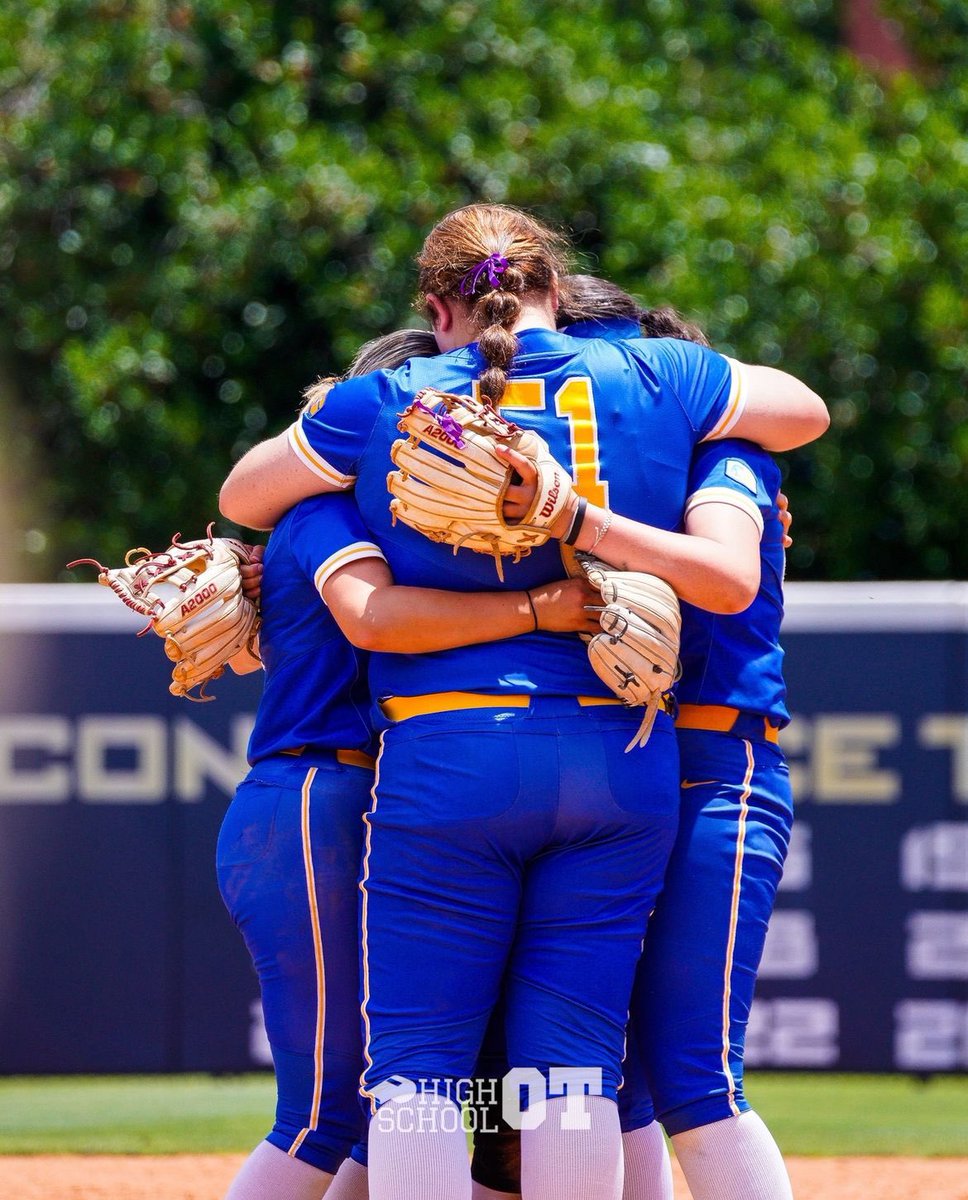 BaileyRadford25's tweet photo. NC 4A STATE CHAMPIONSHIPS!!!! I couldnโt ask for a better team. #GarnerStrong๐๐ @garnersoftball @garnerelite06 https://t.co/qSgL4aVNUX