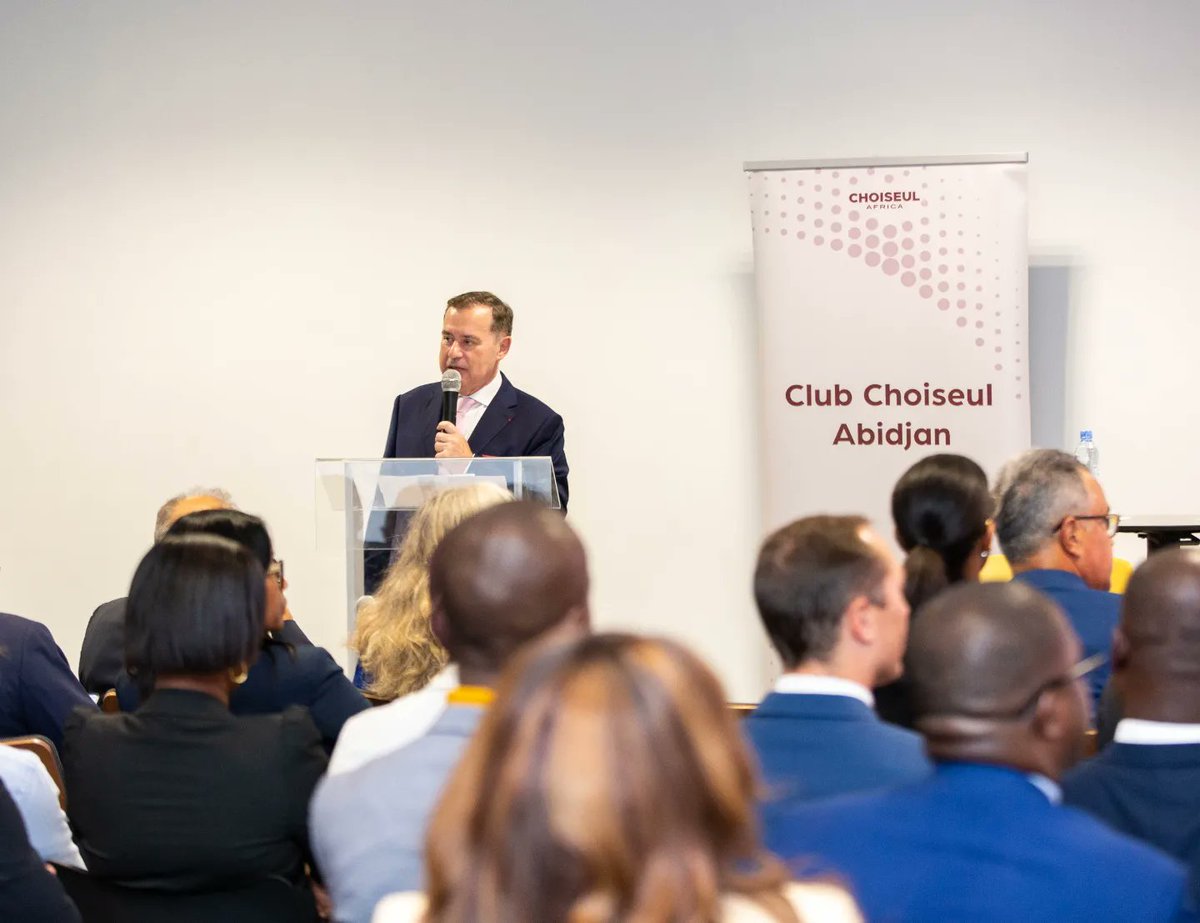 Lancement officiel de <a href="/ChoiseulAfrica/">Choiseul Africa</a> Côte d'Ivoire. Un plaisir d'échanger avec mes pairs de <a href="/instchoiseul/">Institut Choiseul</a> quelque soit le pays. 

<a href="/PascalLorot/">Pascal Lorot</a> président, l'ambassadeur du Maroc en CI <a href="/AMKETTANI/">Abdelmalek Kettani</a> &amp; l'Ambassadrice de l’UE en CI <a href="/francescaDM_EU/">Francesca Di Mauro</a> étaient présents.