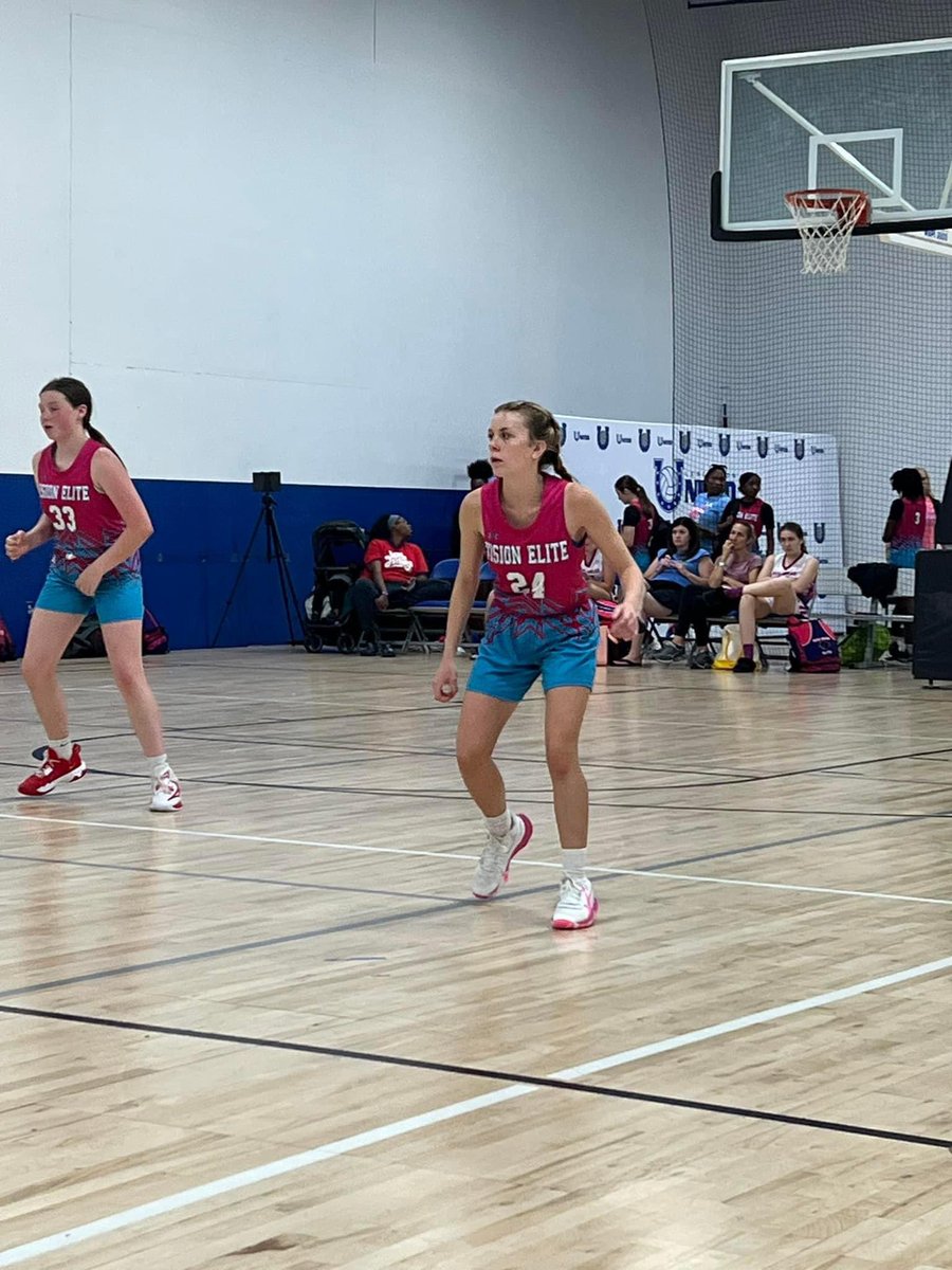 2029LadyVision's tweet photo. Sometimes the shots don’t fall but no one will ever question their defensive effort! Way to battle this weekend ladies! #VEAhoops https://t.co/9AOKHhV4m8