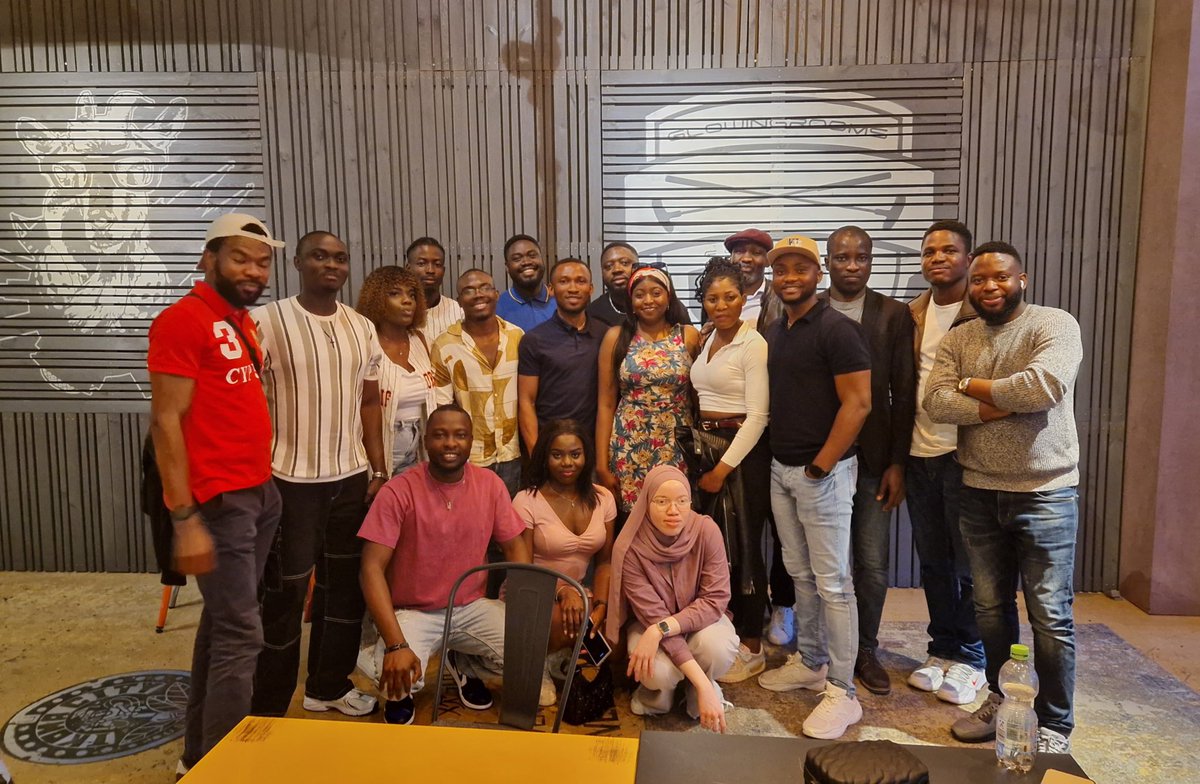 Ejude44's tweet photo. On the 1st, the 1st decided to step out. Was fun  hanging out with you guys 🙌🏾

should do this more often !!! 

find me 🙃 https://t.co/R4G6neFD7D
